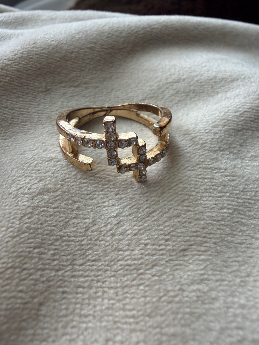 Gold-Tone Cross Crystal Ring - Elegant Women's Jewelry